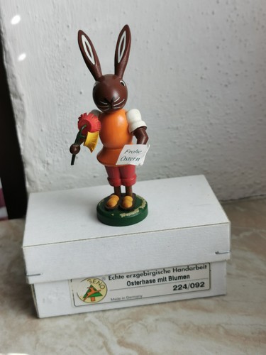 Osterhase mit blumen - mit,